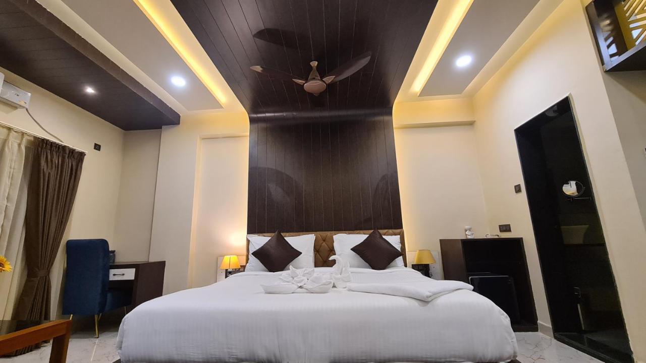 Hotel Eden Karwar Exteriér fotografie