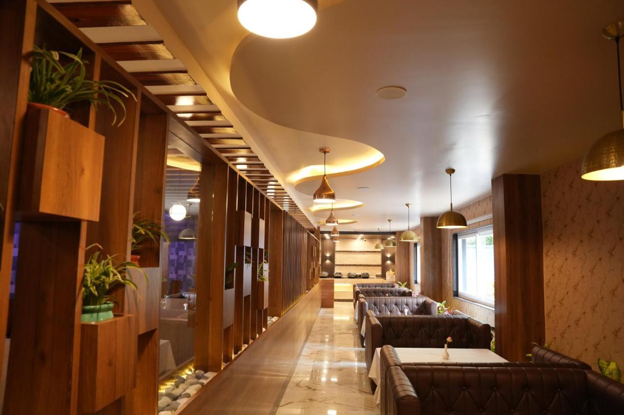 Hotel Eden Karwar Exteriér fotografie